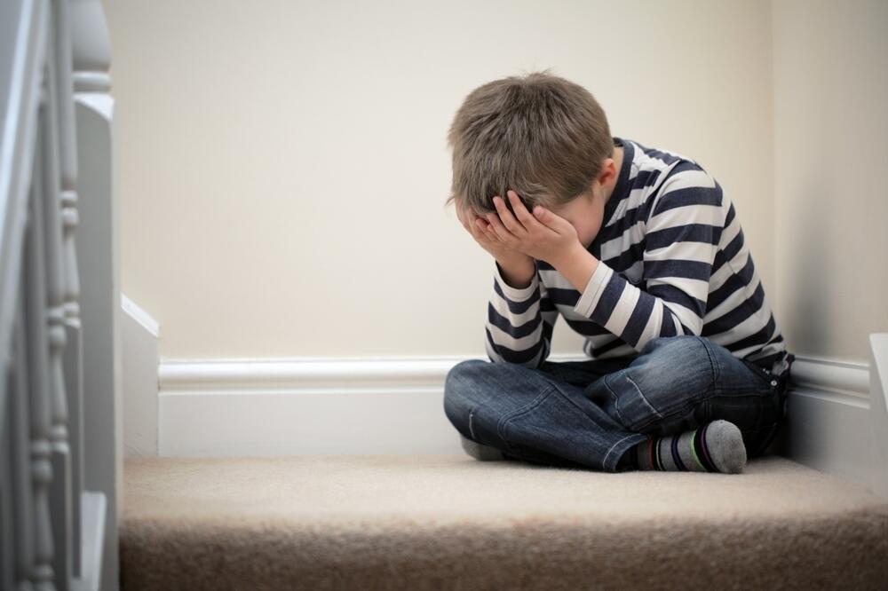 Jak pomóc dzieciom przezwyciężyć stres? / Stres i emocje u dzieci – jak je rozładować?