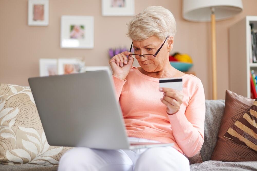 Zakupy online - zasady bezpiecznego dokonywania transakcji / Na co zwrócić uwagę płacąc przez Internet?