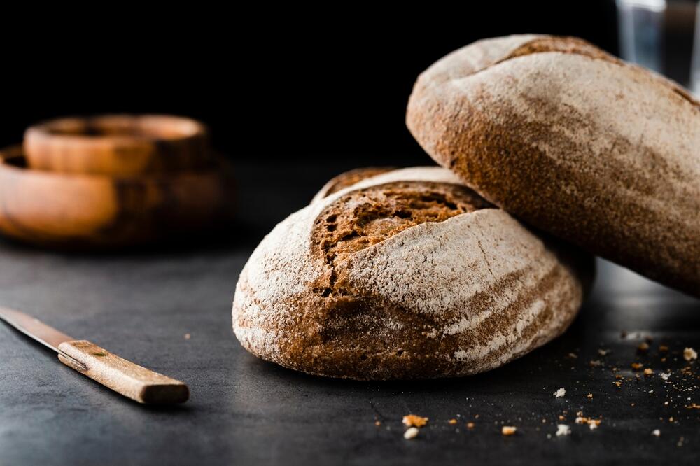 Jak upiec chleb? / Sprawdzone i łatwe przepisy na chleb