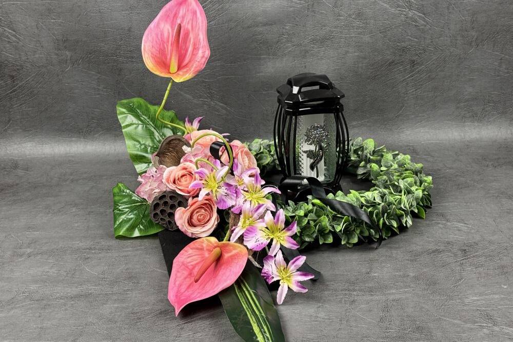 Jakie stroiki na cmentarz wybrać  