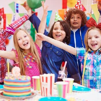 Zabawy na urodziny Wesołe pomysły na urodzinowe zabawy dla dzieci