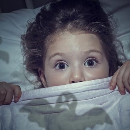 Zaburzenia snu - jak pomóc dziecku przezwyciężyć nocne koszmary? Koszmary senne u dzieci – jak się ich pozbyć?